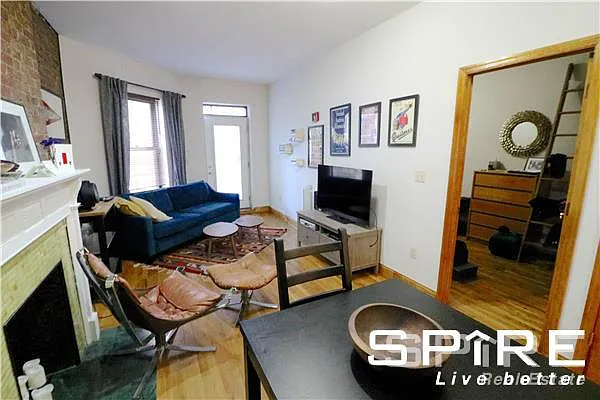 Rented by Spire Group | media 27