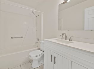 4814 Dale St APT 12, Mc Farland, WI 53558