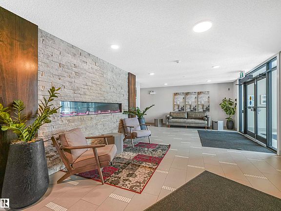 3rd image of 1506 Tamarack Blvd NW #318