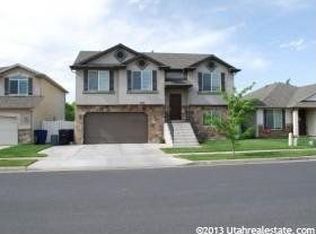 992 W Somersby Dr, North Salt Lake, UT 84054