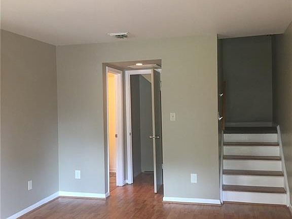 2nd image of 1331 Granada Ct