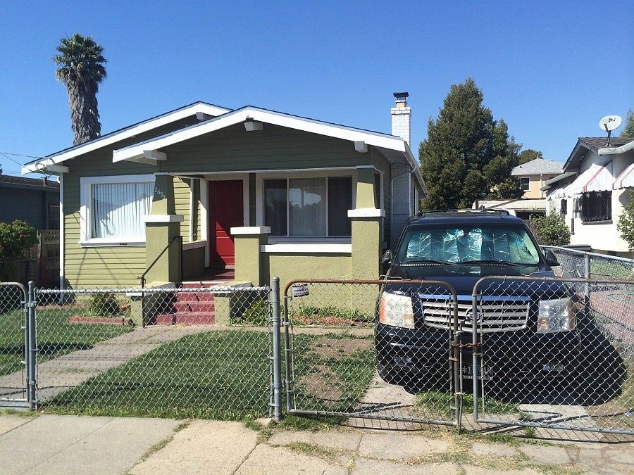 2nd image of 2633 60th Ave