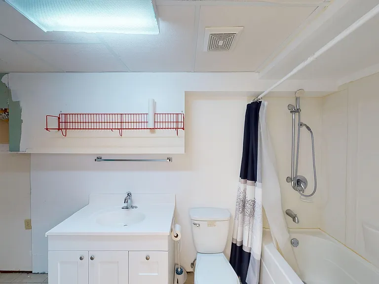 502 Silvercreek Close NW — Photo 15