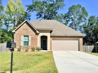 42468 N Falcon Dr, Ponchatoula, LA 70454