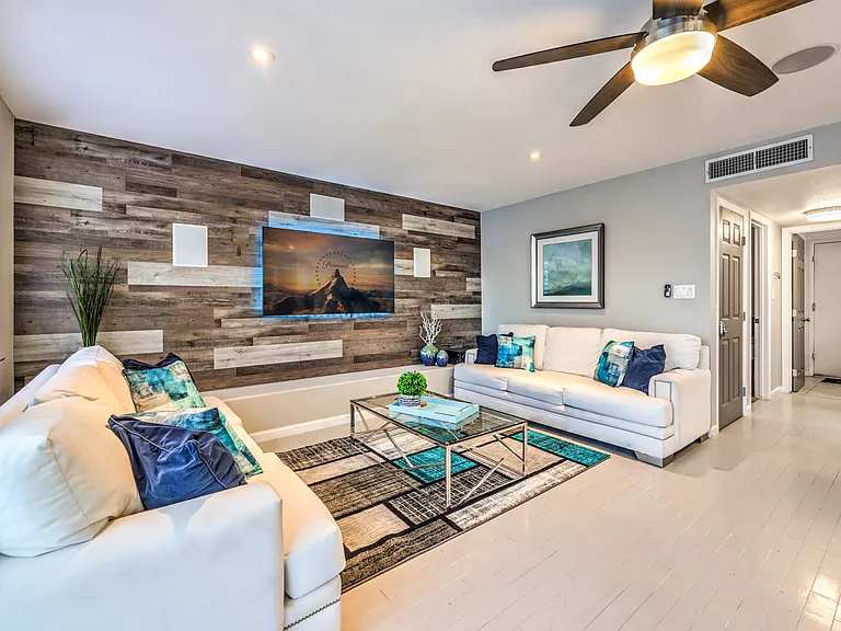 950 Elysian Dr — Photo 19