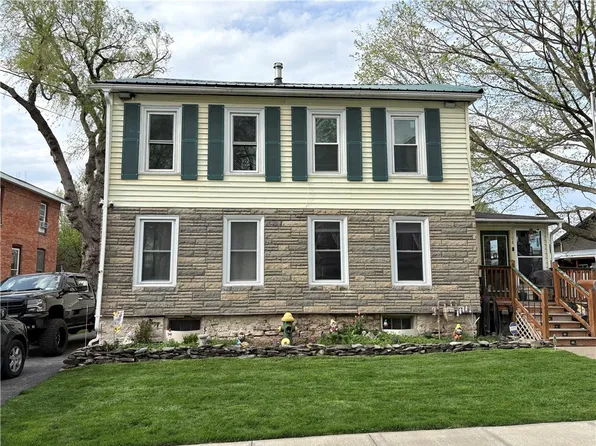 104 James St, Canastota, NY 13032