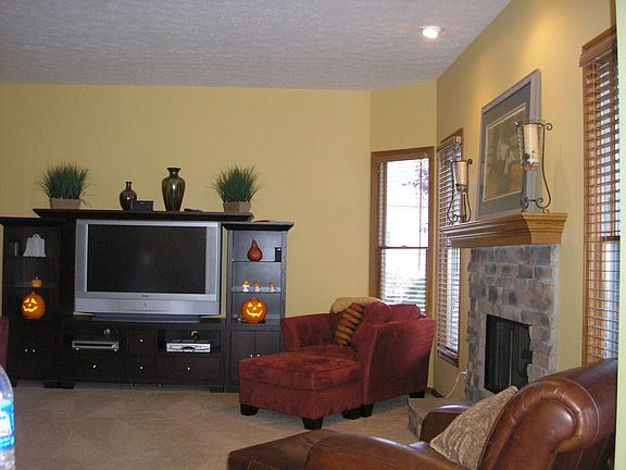 3rd image of 3251 Alderwood Way