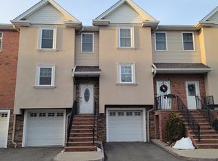 3 Michael Ln #3, Wallington, NJ 07057