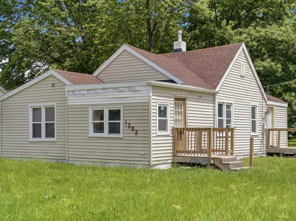 1202 Avenue K, Sterling, IL 61081