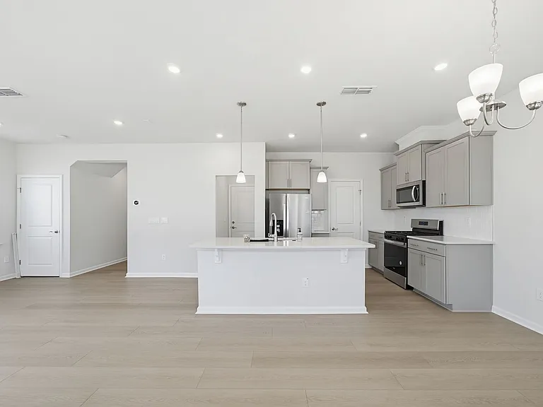 2109 Sun Vibes Way — Photo 11