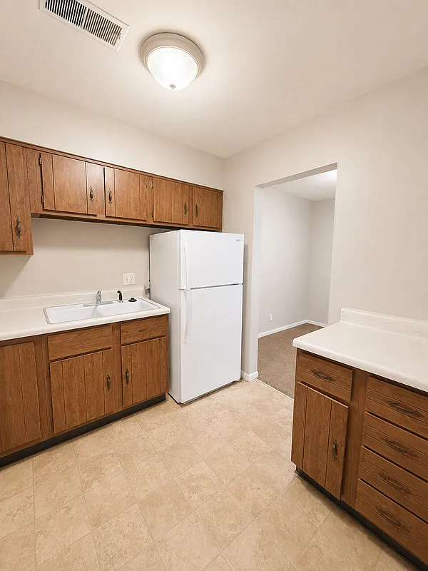 Jefferson Street Apartments — Photo 4