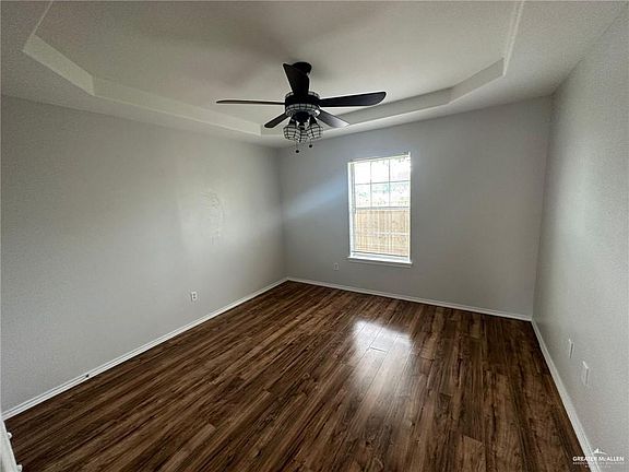 5th image of 215 N 6th St