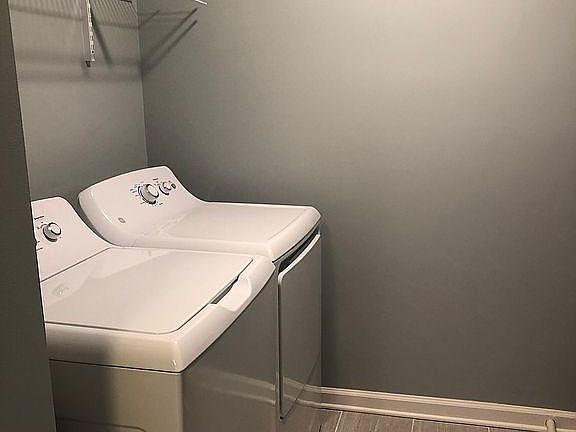 4th image of 500 Laketower Dr Unit 9