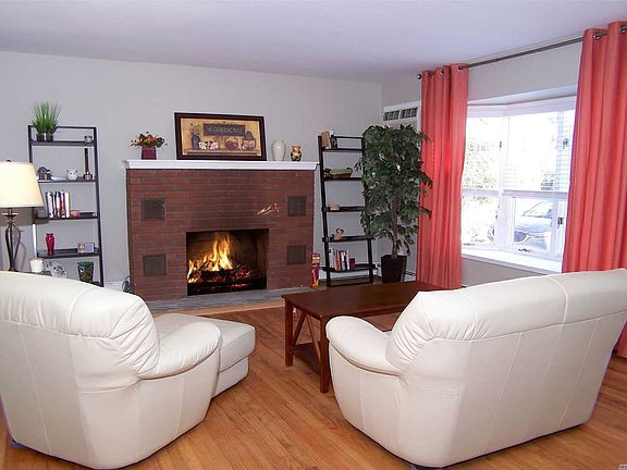 5th image of 74 Crystal Beach Blvd