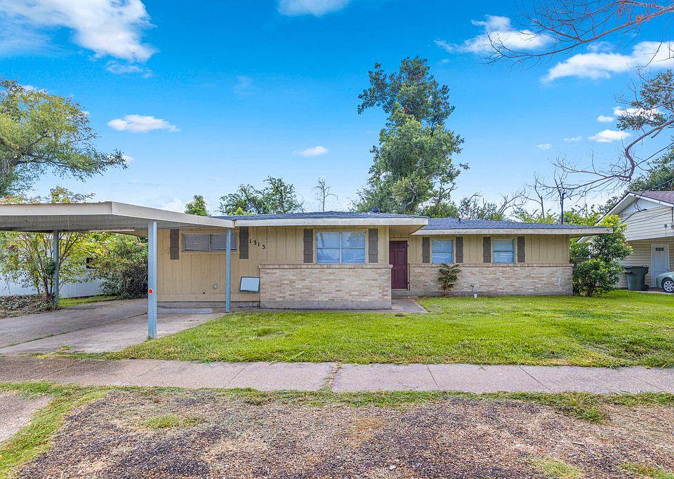 001-1313CaliforniaStreet-LakeCharles-LA-70607-SMALL_07242023