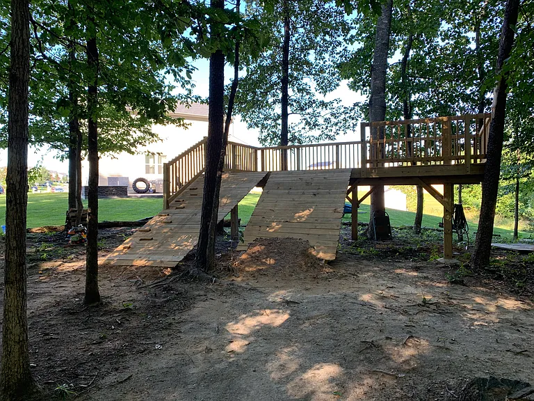 89 Charter Gate Dr — Photo 32