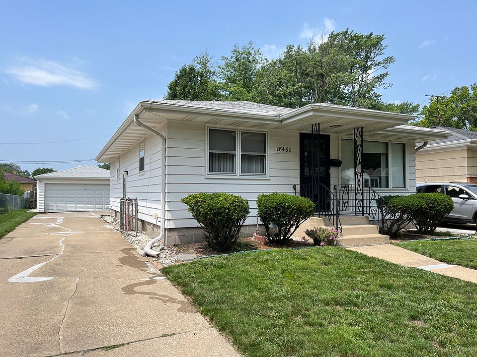 1st image of 18460 Oakwood Ave