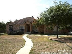 1st image of 804 Sendera St
