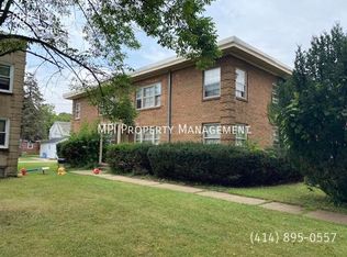 2937 N 76th St APT 4, Milwaukee, WI 53222