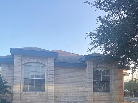 3rd image of 1801 Denmark Ln
