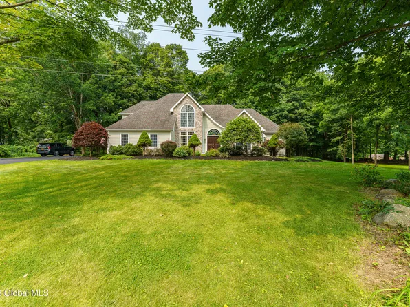 55 Wincoma Lane, Queensbury, NY 12804