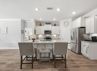 530 Lightning Bug Ln, Freeport, FL 32439