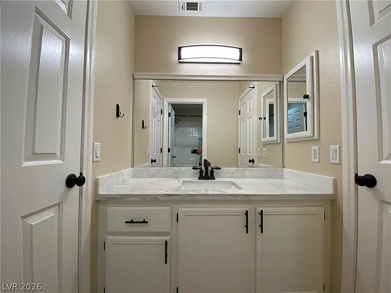 10549 Cedar Run Ct — Photo 16