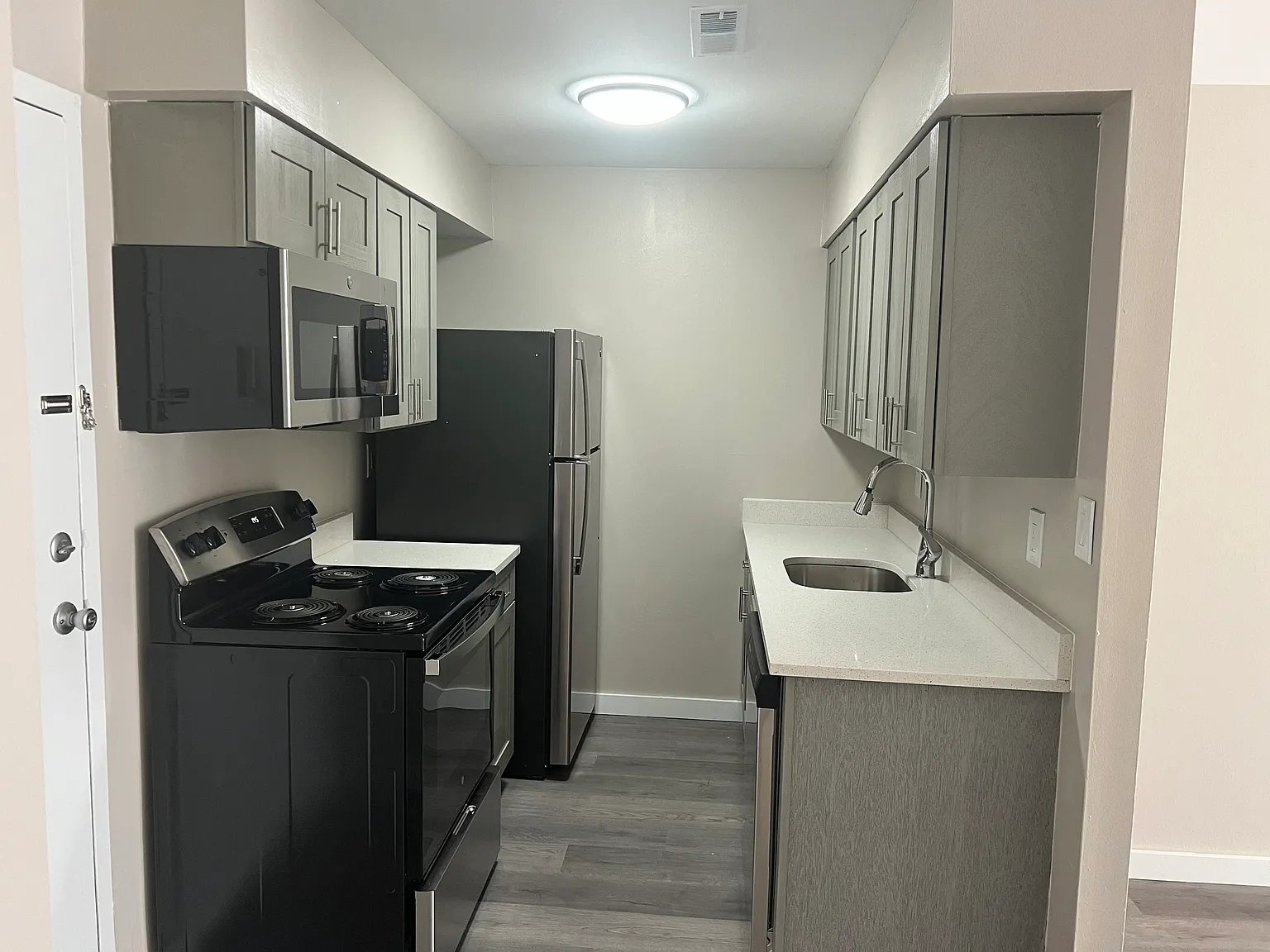 Olivia Terrace — Photo 2