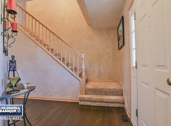 2nd image of 1107 Shoreline Dr