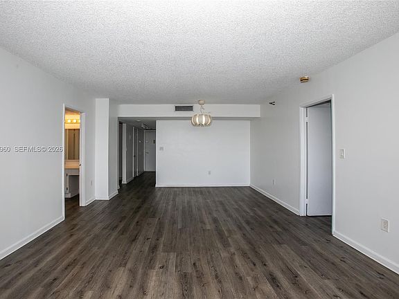 4th image of 20505 E Country Club Dr APT 731