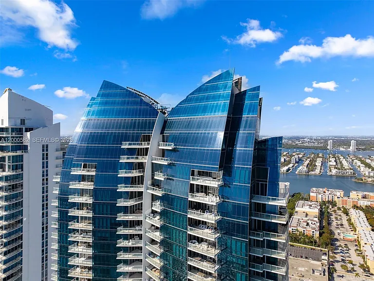 17121 Collins Ave #Penthouse 4406 — Photo 57