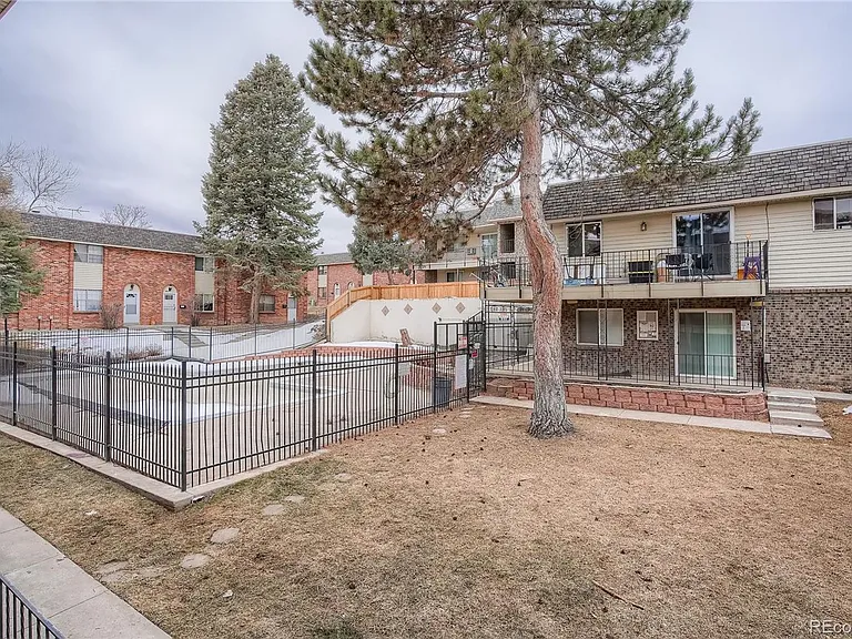4593 S Lowell Blvd #C — Photo 10