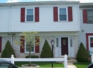 2018 Carlton Dr, Lebanon, PA 17042