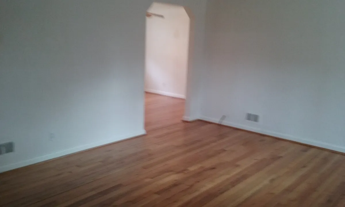 Building Photo - 3830 Kilbourne Ave
