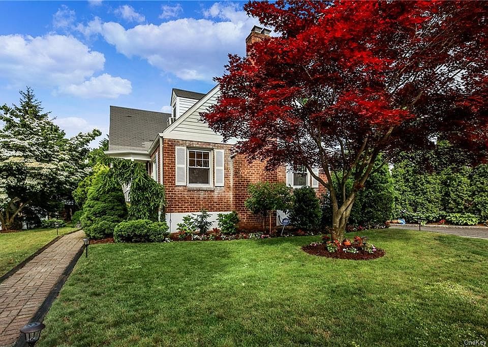211 Wagner Ave Mamaroneck NY Zillow