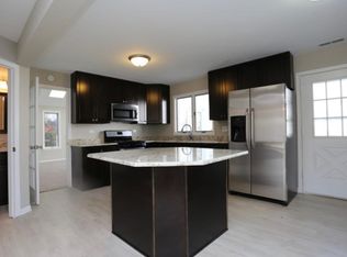 17996 W Kewaunee Dr, Grayslake, IL 60030