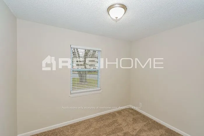 2203 Norman Ave — Photo 11