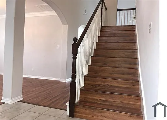 10410 Panks Ct — Photo 3