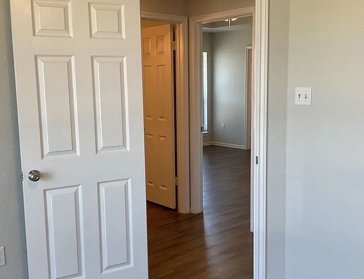 4208 Shagbark Dr — Photo 17