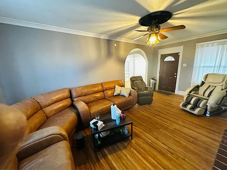 2835 Hampton Ave — Photo 7