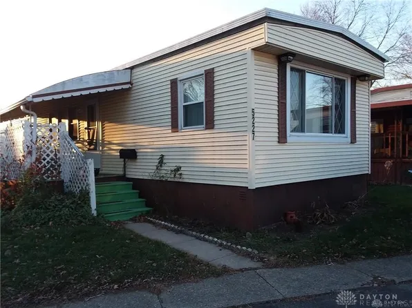 5227 Sportscraft Dr, Dayton, OH 45414
