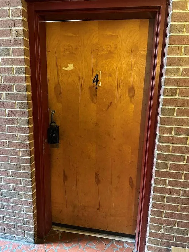 2 bed, 1.0 bath, 800 sqft, $914 — Photo 2