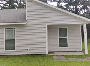 115 Village Cir, Jacksonville, NC 28546
