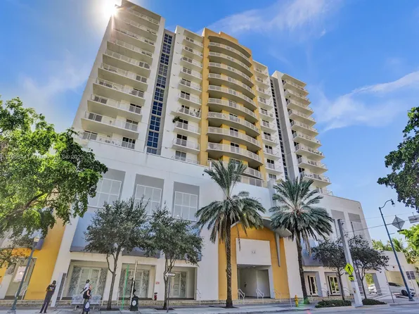 900 SW 8th St APT 1409, Miami, FL 33130