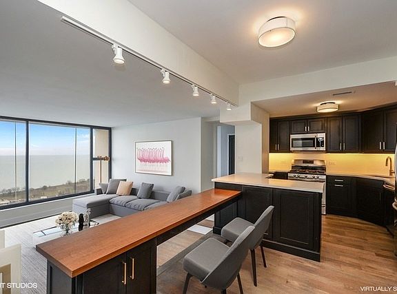5th image of 3200 N Lake Shore Dr APT 2810