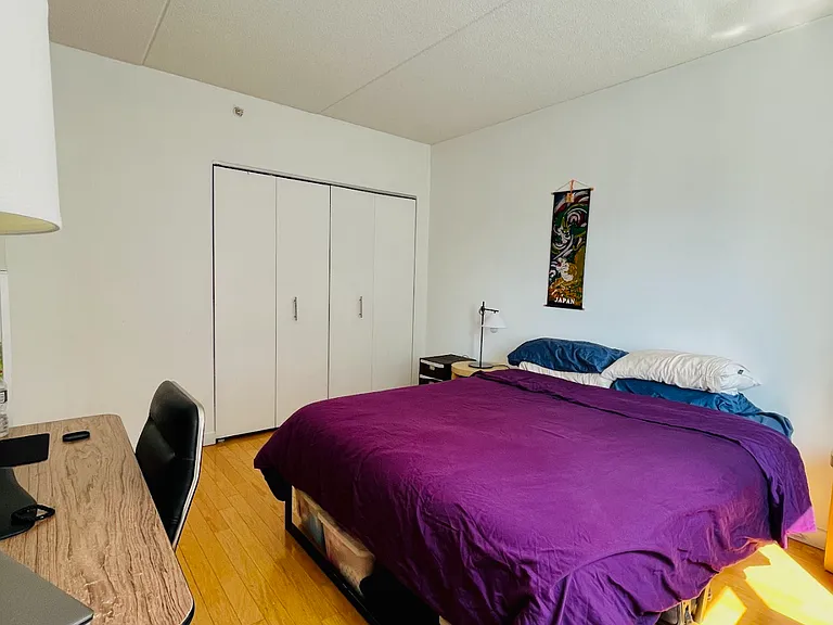 555 W 23rd St #N10E — Photo 8
