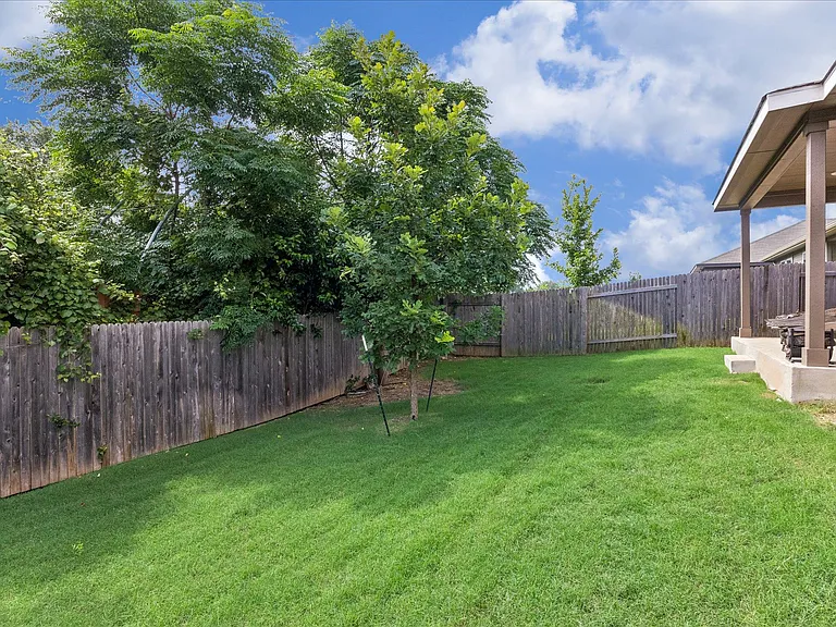 11611 Copperstone Ave — Photo 32