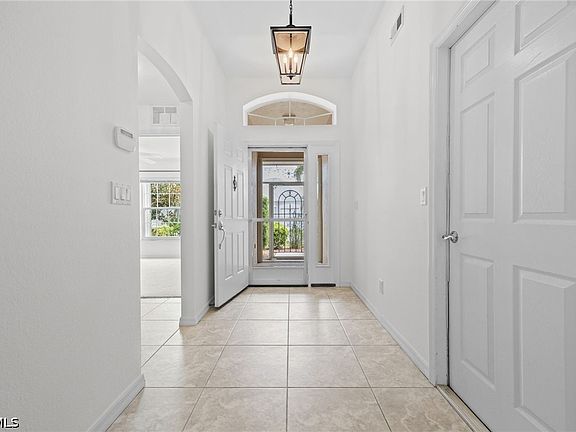 4th image of 24419 Buckingham Way