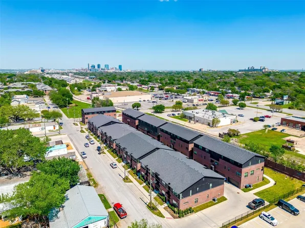 1729 W Cantey St, Fort Worth, TX 76110