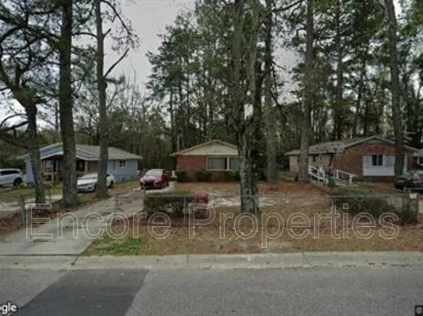 901 Weiss Ave, Fayetteville, NC 28305
